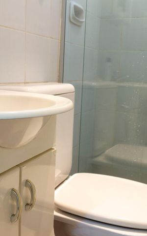 Apartamento à venda com 155m², 2 quartos e 2 vagasBanheiro de serviço