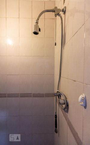Apartamento para alugar com 160m², 3 quartos e 1 vagaBanheiro Chuveiro