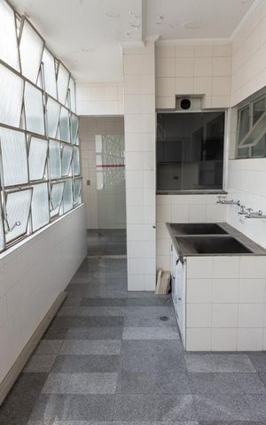 Apartamento para alugar com 160m², 3 quartos e 1 vagaÁrea de Serviço