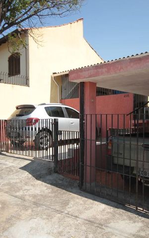 Casa à venda com 200m², 4 quartos e 3 vagasGaragem