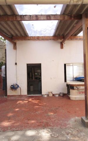 Casa à venda com 200m², 4 quartos e 3 vagasQuintal Fundos