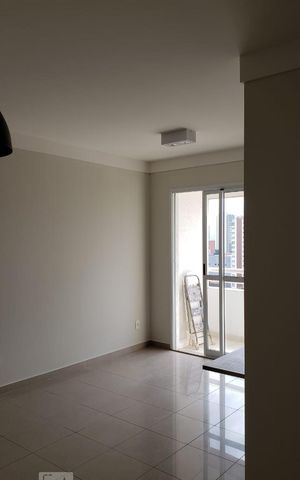 Apartamento para alugar com 67m², 2 quartos e 2 vagas Apartamento para alugar com 67m², 2 quartos e 2 vagasSala