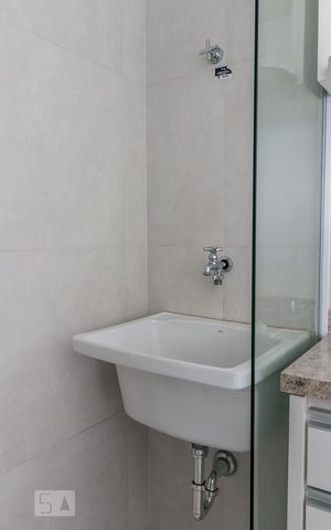 Apartamento à venda com 39m², 1 quarto e 1 vaga Apartamento à venda com 39m², 1 quarto e 1 vagaLavanderia