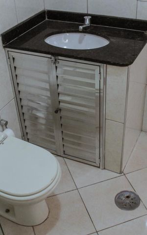 Apartamento à venda com 83m², 2 quartos e sem vagaBanheiro