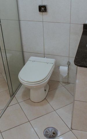Apartamento à venda com 83m², 2 quartos e sem vagaBanheiro