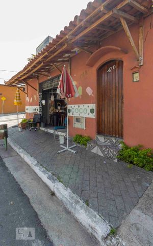 Casa à venda com 250m², 3 quartos e 2 vagasFachada