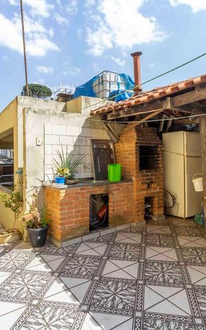 Casa à venda com 250m², 3 quartos e 2 vagasÁrea Externa com Churrasqueira