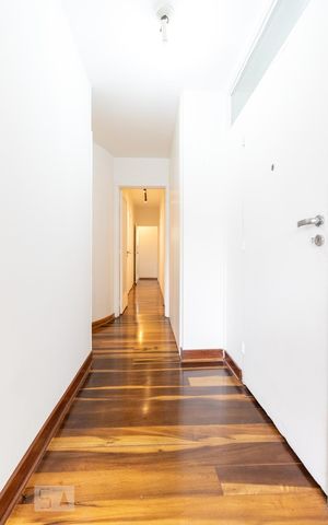 Apartamento à venda com 136m², 3 quartos e 1 vaga Apartamento à venda com 136m², 3 quartos e 1 vagaCorredor