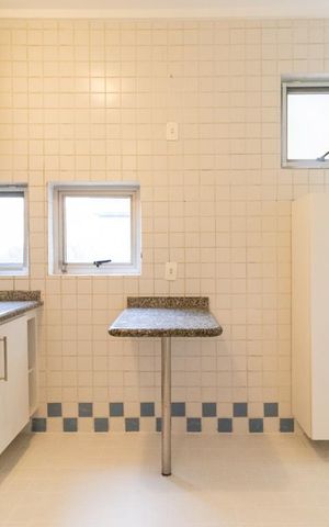 Apartamento à venda com 136m², 3 quartos e 1 vaga Apartamento à venda com 136m², 3 quartos e 1 vagaCozinha