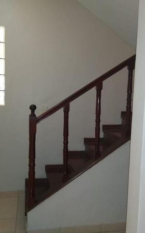 Casa à venda com 480m², 5 quartos e 2 vagas Casa à venda com 480m², 5 quartos e 2 vagasCorredor