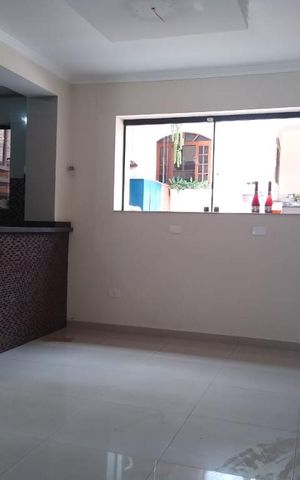 Casa à venda com 480m², 5 quartos e 2 vagas Casa à venda com 480m², 5 quartos e 2 vagasSala