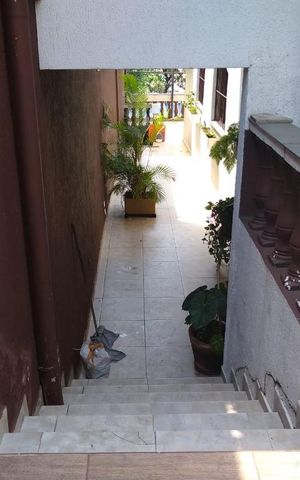 Casa à venda com 480m², 5 quartos e 2 vagas Casa à venda com 480m², 5 quartos e 2 vagasQuintal