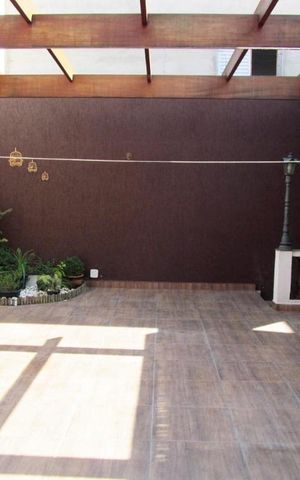 Casa à venda com 480m², 5 quartos e 2 vagas Casa à venda com 480m², 5 quartos e 2 vagasQuintal
