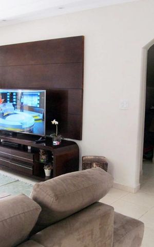 Casa à venda com 480m², 5 quartos e 2 vagas Casa à venda com 480m², 5 quartos e 2 vagasSala