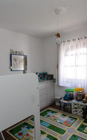 Casa à venda com 230m², 3 quartos e 4 vagas Casa à venda com 230m², 3 quartos e 4 vagasQuarto 1
