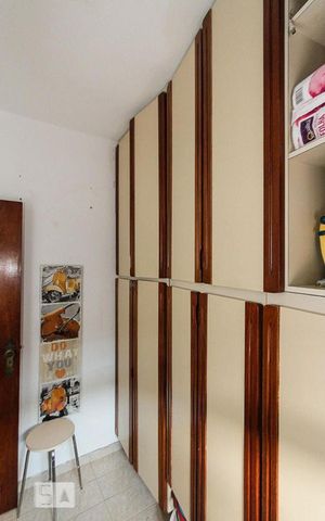 Casa à venda com 230m², 3 quartos e 4 vagas Casa à venda com 230m², 3 quartos e 4 vagasQuarto de Serviço