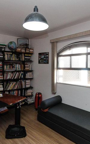 Casa à venda com 230m², 3 quartos e 4 vagas Casa à venda com 230m², 3 quartos e 4 vagasQuarto 2