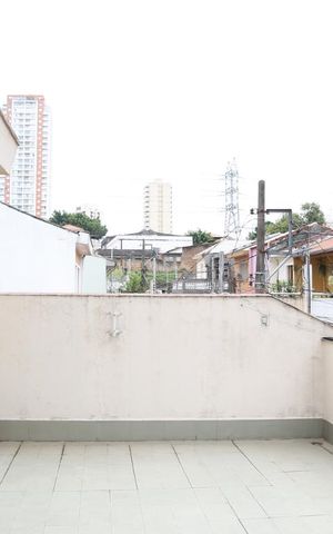 Casa à venda com 140m², 3 quartos e 2 vagas Casa à venda com 140m², 3 quartos e 2 vagasVaranda do quarto 3