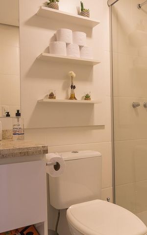 Apartamento à venda com 66m², 2 quartos e 1 vaga Apartamento à venda com 66m², 2 quartos e 1 vagaBanheiro