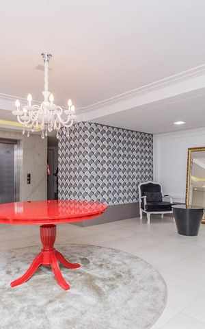 Apartamento à venda com 66m², 2 quartos e 1 vaga Apartamento à venda com 66m², 2 quartos e 1 vagaHall