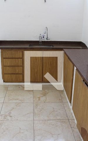 Casa para alugar com 250m², 3 quartos e 3 vagasCozinha