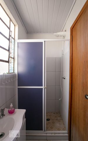 Casa à venda com 111m², 4 quartos e 1 vagaBanheiro 2