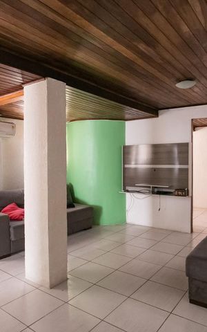 Casa à venda com 111m², 4 quartos e 1 vagaSala