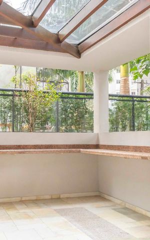 Apartamento à venda com 190m², 4 quartos e 4 vagasCopa