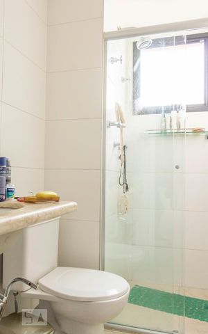 Apartamento à venda com 190m², 4 quartos e 4 vagasBanheiro 2