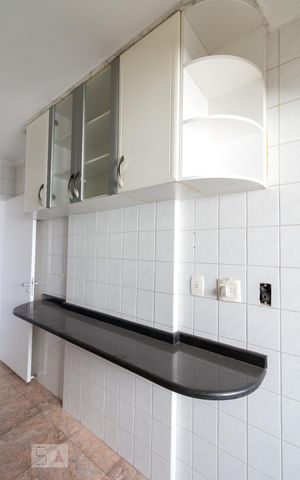 Apartamento para alugar com 89m², 3 quartos e 2 vagasCozinha