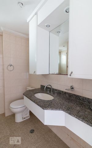 Apartamento para alugar com 89m², 3 quartos e 2 vagasBanheiro social