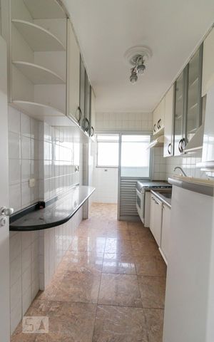 Apartamento para alugar com 89m², 3 quartos e 2 vagasCozinha