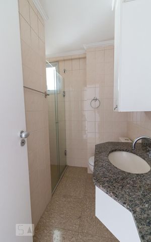 Apartamento para alugar com 89m², 3 quartos e 2 vagasBanheiro social
