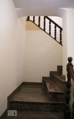 Casa à venda com 416m², 4 quartos e 6 vagas Casa à venda com 416m², 4 quartos e 6 vagasHall de Entrada