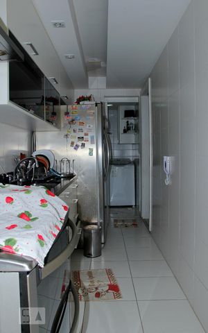 Apartamento para alugar com 182m², 3 quartos e 2 vagas Apartamento para alugar com 182m², 3 quartos e 2 vagasCozinha