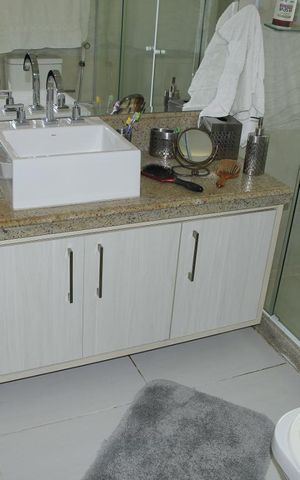 Apartamento para alugar com 182m², 3 quartos e 2 vagasBanheiro da Suíte 2