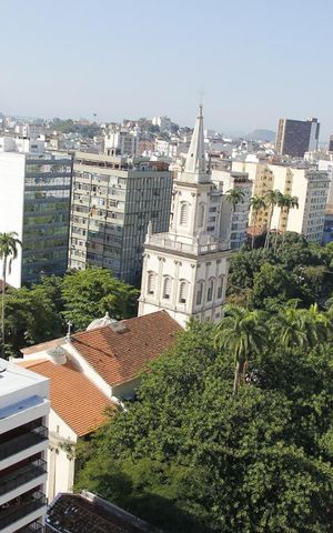 Apartamento para alugar com 182m², 3 quartos e 2 vagasVista
