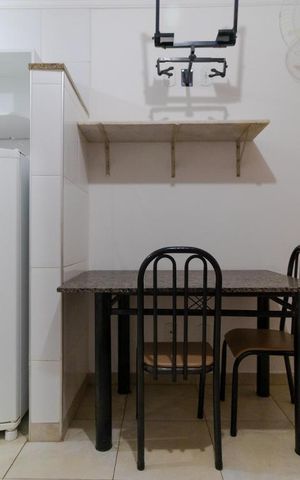 Studio para alugar com 30m², 1 quarto e sem vaga Studio para alugar com 30m², 1 quarto e sem vagaCozinha e Sala