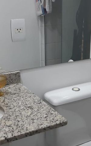 Apartamento à venda com 62m², 2 quartos e 2 vagas Apartamento à venda com 62m², 2 quartos e 2 vagasBanheiro social