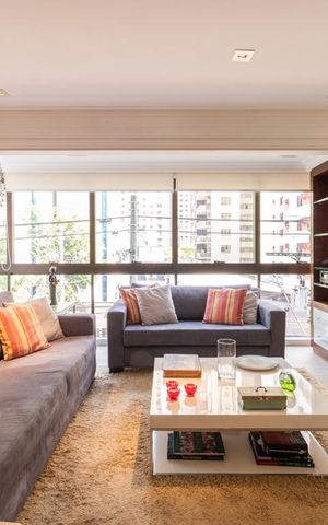 Apartamento à venda com 120m², 2 quartos e 2 vagas Apartamento à venda com 120m², 2 quartos e 2 vagasSala