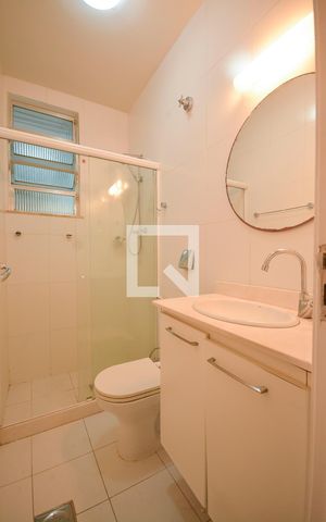 Apartamento à venda com 85m², 3 quartos e 1 vagaBanheiro Social