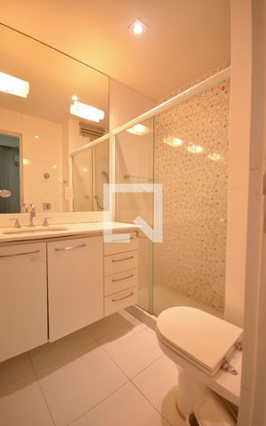 Apartamento à venda com 85m², 3 quartos e 1 vagaBanheiro da suíte