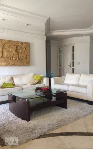 Apartamento à venda com 155m², 3 quartos e 4 vagasSala