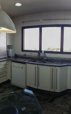 Apartamento à venda com 155m², 3 quartos e 4 vagasCozinha