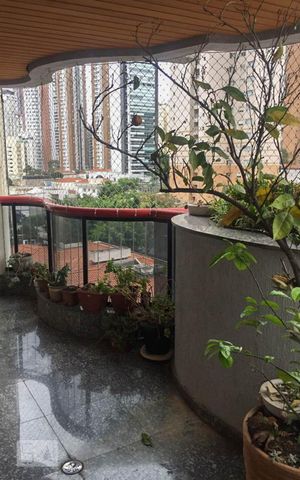 Apartamento à venda com 155m², 3 quartos e 4 vagasVaranda
