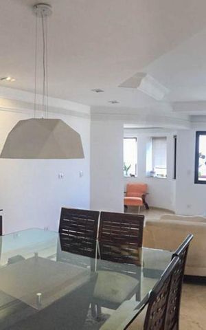 Apartamento à venda com 155m², 3 quartos e 4 vagasSala