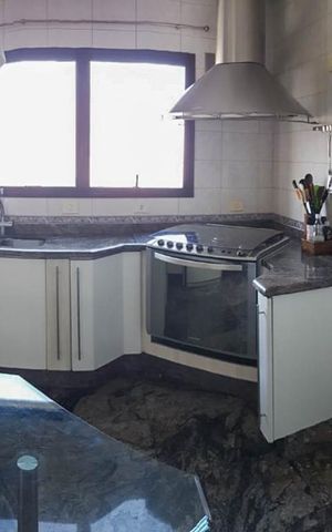 Apartamento à venda com 155m², 3 quartos e 4 vagasCozinha