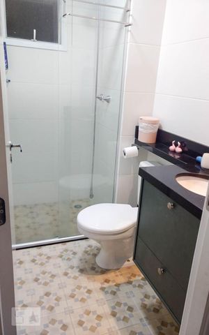 Apartamento à venda com 55m², 2 quartos e 1 vaga Apartamento à venda com 55m², 2 quartos e 1 vagaBanheiro