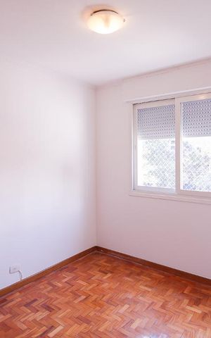 Apartamento para alugar com 90m², 2 quartos e 2 vagas Apartamento para alugar com 90m², 2 quartos e 2 vagasQuarto