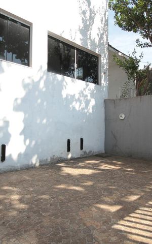 Casa à venda com 250m², 3 quartos e 2 vagasGaragem